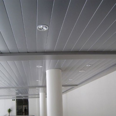 Taille adaptée aux besoins du client par plafond en aluminium en métal de bande de C et taille de la couleur 16mm